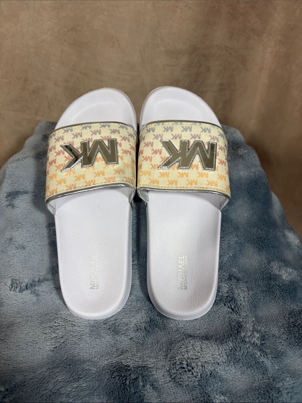 Michael Kors White Slide Sandals with Pastel MK Pattern Strap W6 Kids 4.5